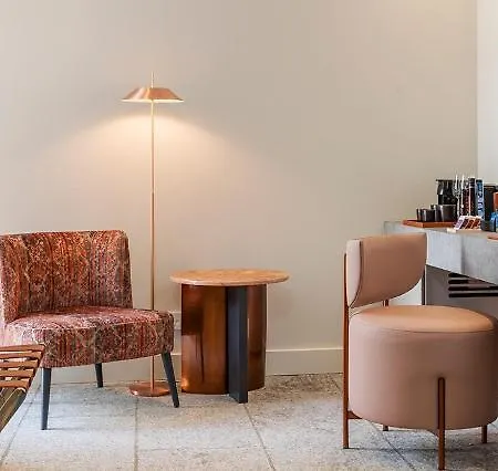 Готель Vignette Collection Convent Square By Ihg