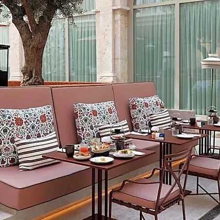 Hotel Vignette Collection Convent Square By Ihg