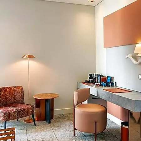 Hotel Vignette Collection Convent Square By Ihg Lisboa