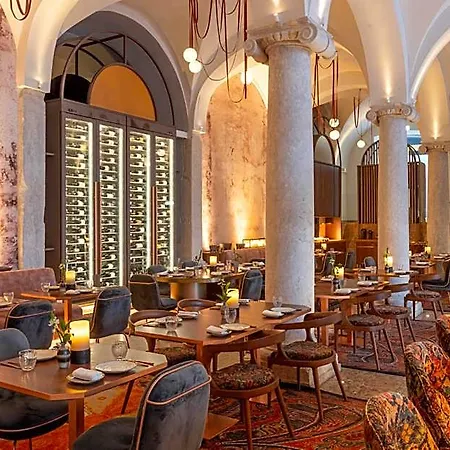 Vignette Collection Convent Square By Ihg Hotel 4*